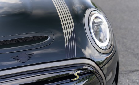 2022 Mini Cooper SE Resolute Edition Headlight Wallpapers 450x275 (80)
