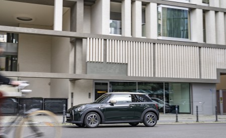 2022 Mini Cooper SE Resolute Edition Side Wallpapers 450x275 (62)