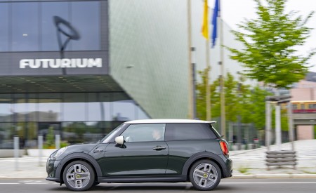 2022 Mini Cooper SE Resolute Edition Side Wallpapers  450x275 (56)