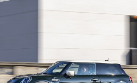 2022 Mini Cooper SE Resolute Edition Side Wallpapers 450x275 (24)