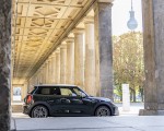2022 Mini Cooper SE Resolute Edition Side Wallpapers 150x120 (34)