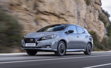 2022 Nissan Leaf (Euro-Spec) Front Three-Quarter Wallpapers 450x275 (23)