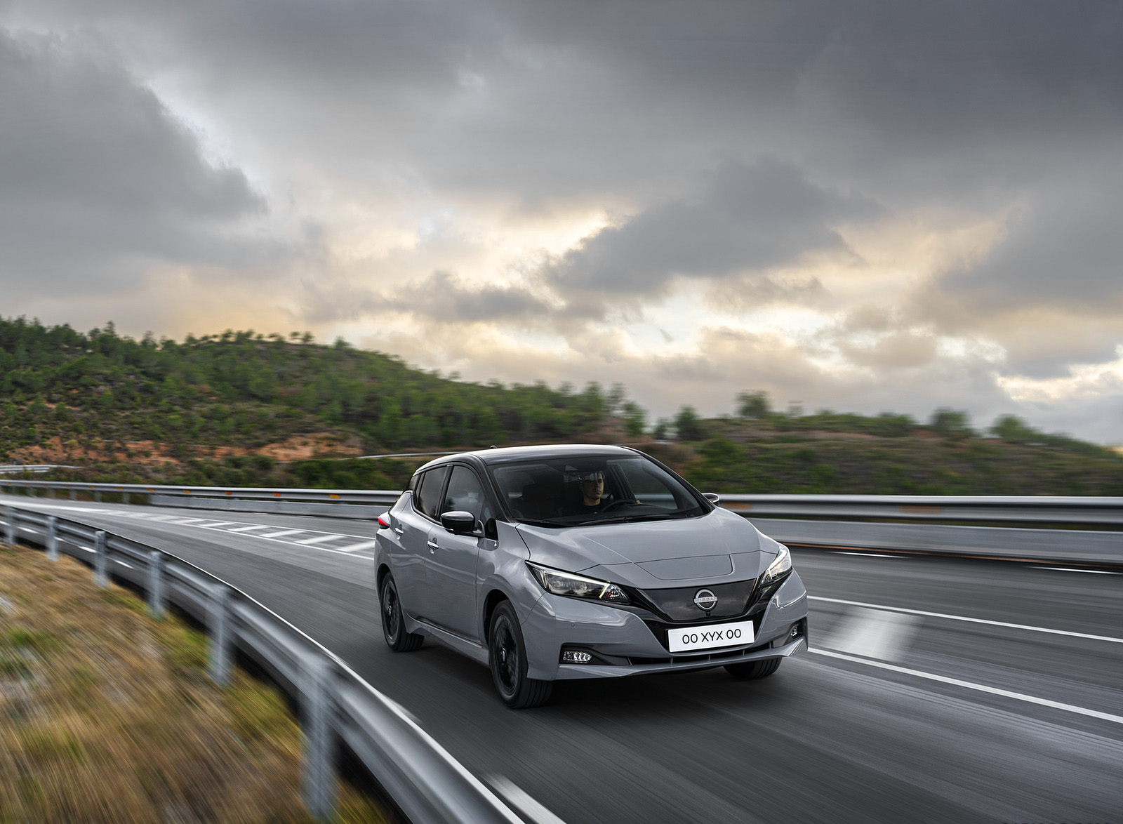 2022 Nissan Leaf (Euro-Spec) Front Three-Quarter Wallpapers (13)