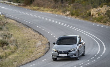 2022 Nissan Leaf (Euro-Spec) Front Wallpapers 450x275 (8)