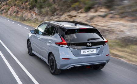 2022 Nissan Leaf (Euro-Spec) Rear Three-Quarter Wallpapers 450x275 (4)