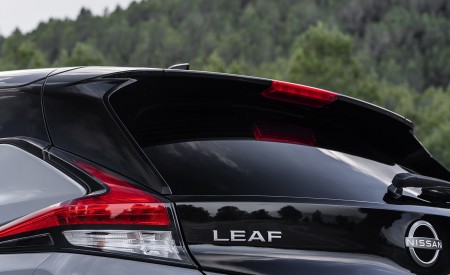 2022 Nissan Leaf (Euro-Spec) Tail Light Wallpapers 450x275 (39)