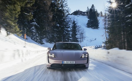 2022 Porsche Taycan Sport Turismo (Color: Frozen Berry Metallic) Front Wallpapers 450x275 (9)