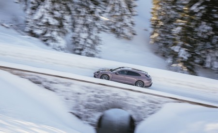 2022 Porsche Taycan Sport Turismo (Color: Frozen Berry Metallic) Side Wallpapers 450x275 (15)