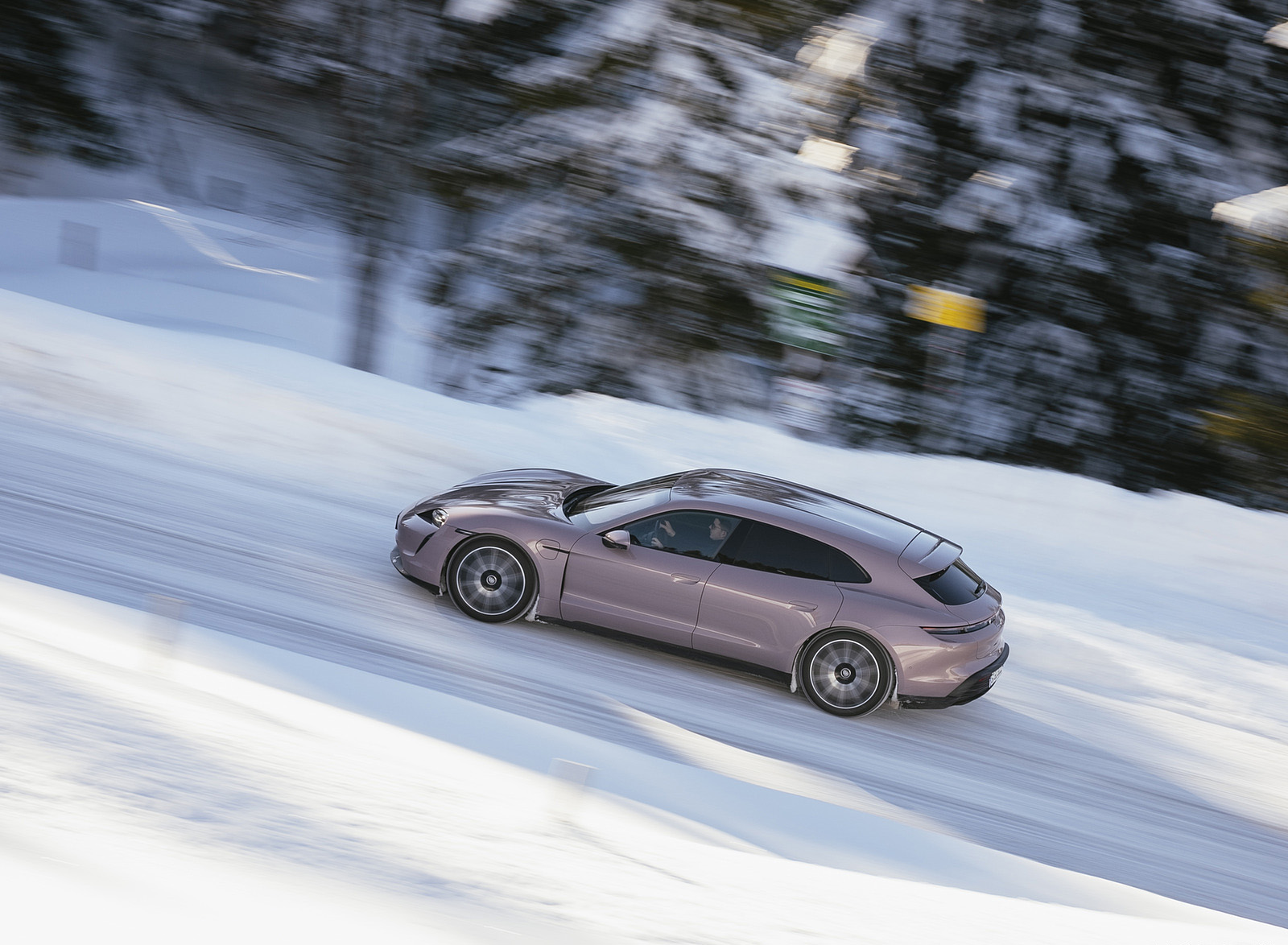 2022 Porsche Taycan Sport Turismo (Color: Frozen Berry Metallic) Side Wallpapers (13)