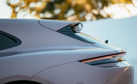 2022 Porsche Taycan Sport Turismo (Color: Frozen Berry Metallic) Spoiler Wallpapers 450x275 (25)