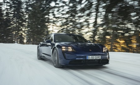 2022 Porsche Taycan Turbo Sport Turismo (Color: Gentian Blue Metallic) Front Three-Quarter Wallpapers 450x275 (4)