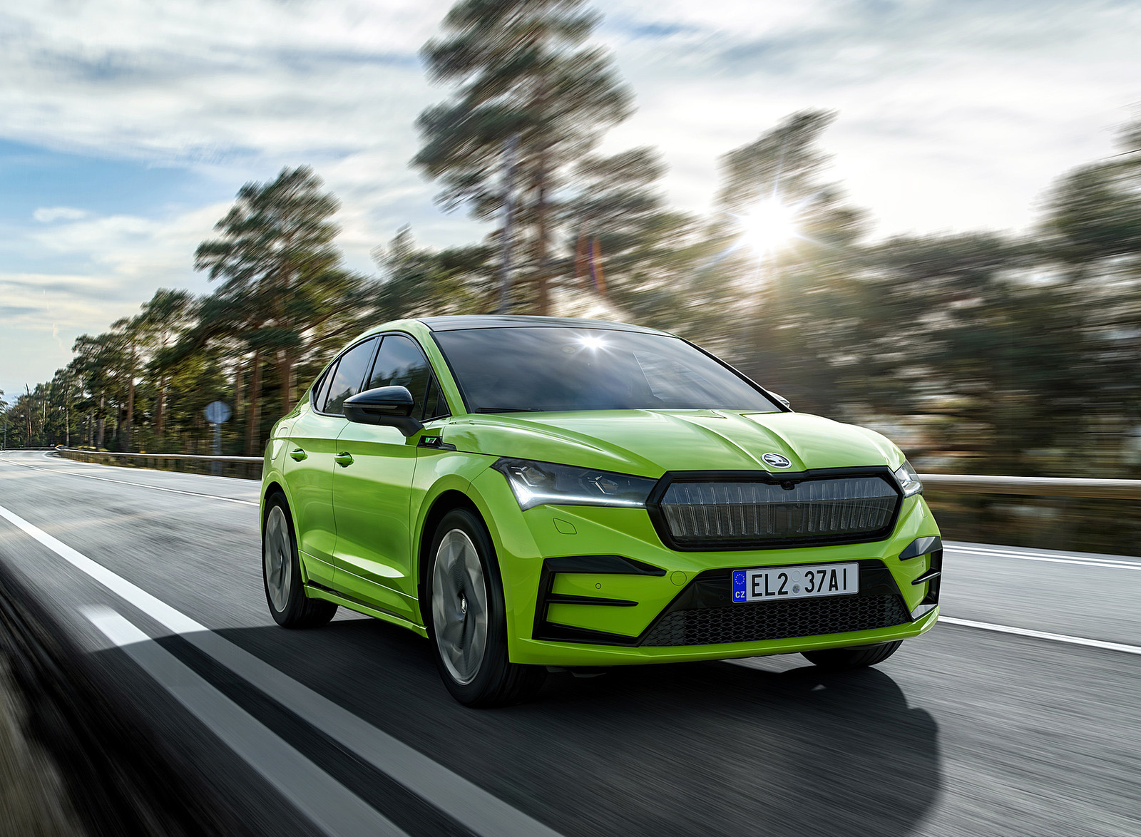 2022 Škoda ENYAQ Coupe RS iV Front Three-Quarter Wallpapers (1)