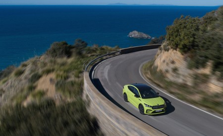 2022 Škoda ENYAQ Coupe RS iV Front Three-Quarter Wallpapers 450x275 (37)