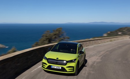 2022 Škoda ENYAQ Coupe RS iV Front Wallpapers  450x275 (32)