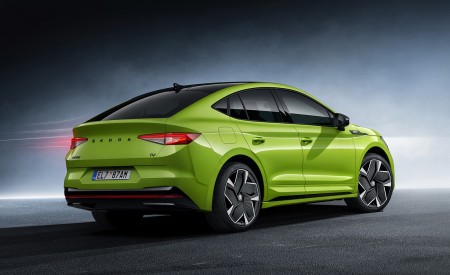 2022 Škoda ENYAQ Coupe RS iV Rear Three-Quarter Wallpapers  450x275 (8)