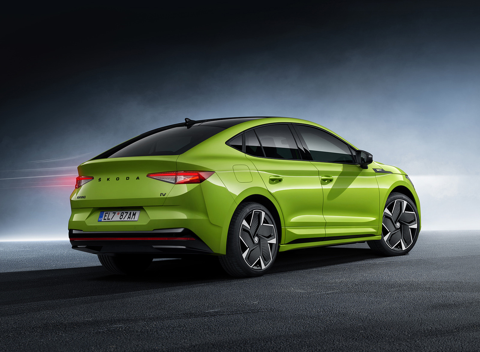 2022 Škoda ENYAQ Coupe RS iV Rear Three-Quarter Wallpapers  (8)