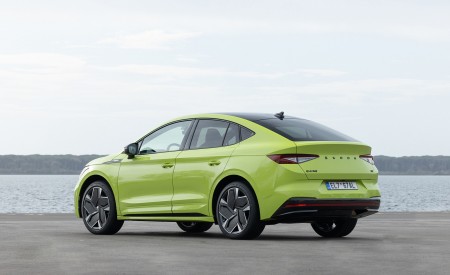2022 Škoda ENYAQ Coupe RS iV Rear Three-Quarter Wallpapers  450x275 (49)