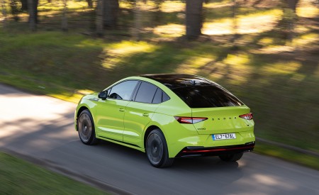 2022 Škoda ENYAQ Coupe RS iV Rear Three-Quarter Wallpapers 450x275 (23)