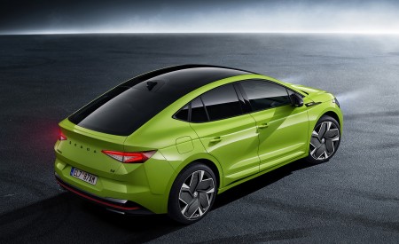 2022 Škoda ENYAQ Coupe RS iV Rear Three-Quarter Wallpapers 450x275 (9)