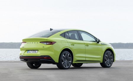 2022 Škoda ENYAQ Coupe RS iV Rear Three-Quarter Wallpapers  450x275 (50)