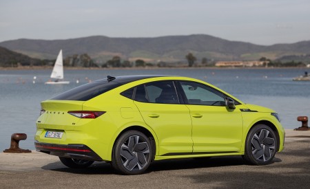 2022 Škoda ENYAQ Coupe RS iV Rear Three-Quarter Wallpapers 450x275 (75)