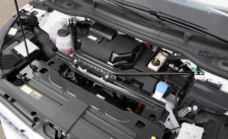 2022 Škoda ENYAQ Coupe iV (Color: Moon White) Detail Wallpapers 450x275 (50)