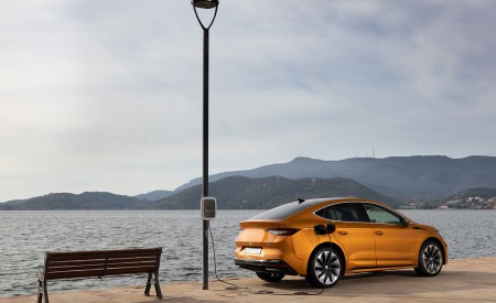 2022 Škoda ENYAQ Coupe iV (Color: Phoenix Orange) Charging Wallpapers 450x275 (123)