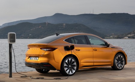 2022 Škoda ENYAQ Coupe iV (Color: Phoenix Orange) Charging Wallpapers 450x275 (124)
