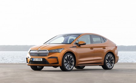 2022 Škoda ENYAQ Coupe iV (Color: Phoenix Orange) Front Three-Quarter Wallpapers 450x275 (110)