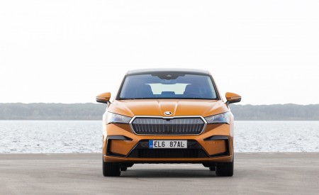 2022 Škoda ENYAQ Coupe iV (Color: Phoenix Orange) Front Wallpapers 450x275 (111)