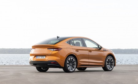 2022 Škoda ENYAQ Coupe iV (Color: Phoenix Orange) Rear Three-Quarter Wallpapers 450x275 (113)