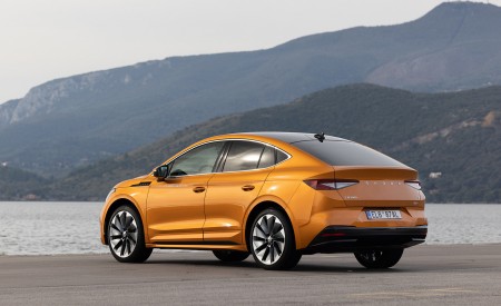 2022 Škoda ENYAQ Coupe iV (Color: Phoenix Orange) Rear Three-Quarter Wallpapers 450x275 (105)