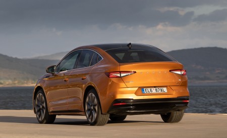 2022 Škoda ENYAQ Coupe iV (Color: Phoenix Orange) Rear Three-Quarter Wallpapers 450x275 (100)