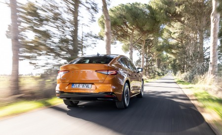 2022 Škoda ENYAQ Coupe iV (Color: Phoenix Orange) Rear Wallpapers 450x275 (72)