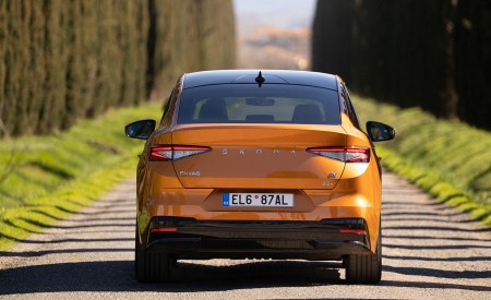 2022 Škoda ENYAQ Coupe iV (Color: Phoenix Orange) Rear Wallpapers 450x275 (84)