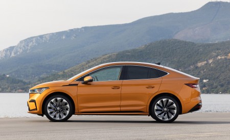 2022 Škoda ENYAQ Coupe iV (Color: Phoenix Orange) Side Wallpapers 450x275 (107)