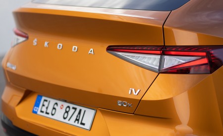 2022 Škoda ENYAQ Coupe iV (Color: Phoenix Orange) Tail Light Wallpapers 450x275 (141)