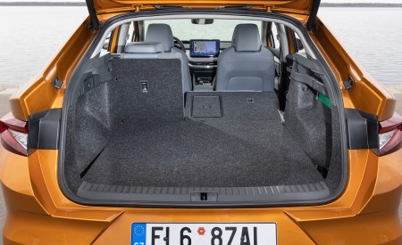 2022 Škoda ENYAQ Coupe iV (Color: Phoenix Orange) Trunk Wallpapers 450x275 (150)