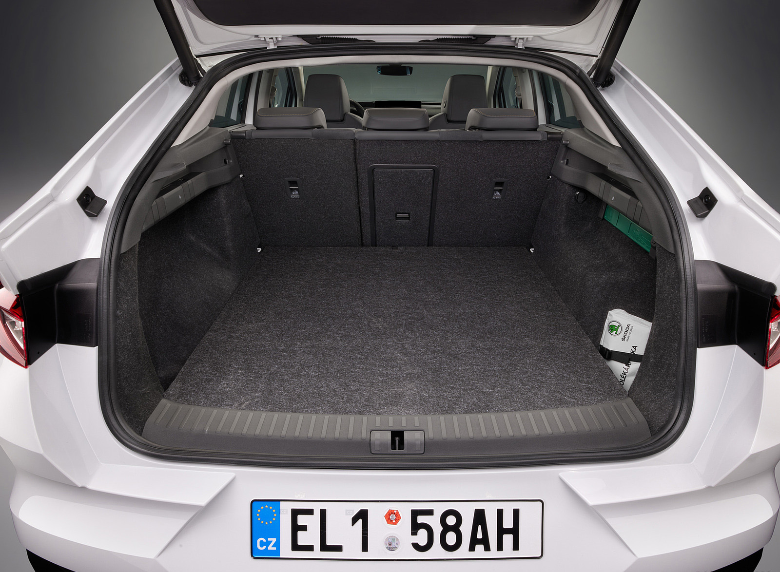 2022 Škoda ENYAQ Coupe iV Trunk Wallpapers  #17 of 173