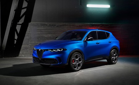 2023 Alfa Romeo Tonale Front Three-Quarter Wallpapers 450x275 (6)