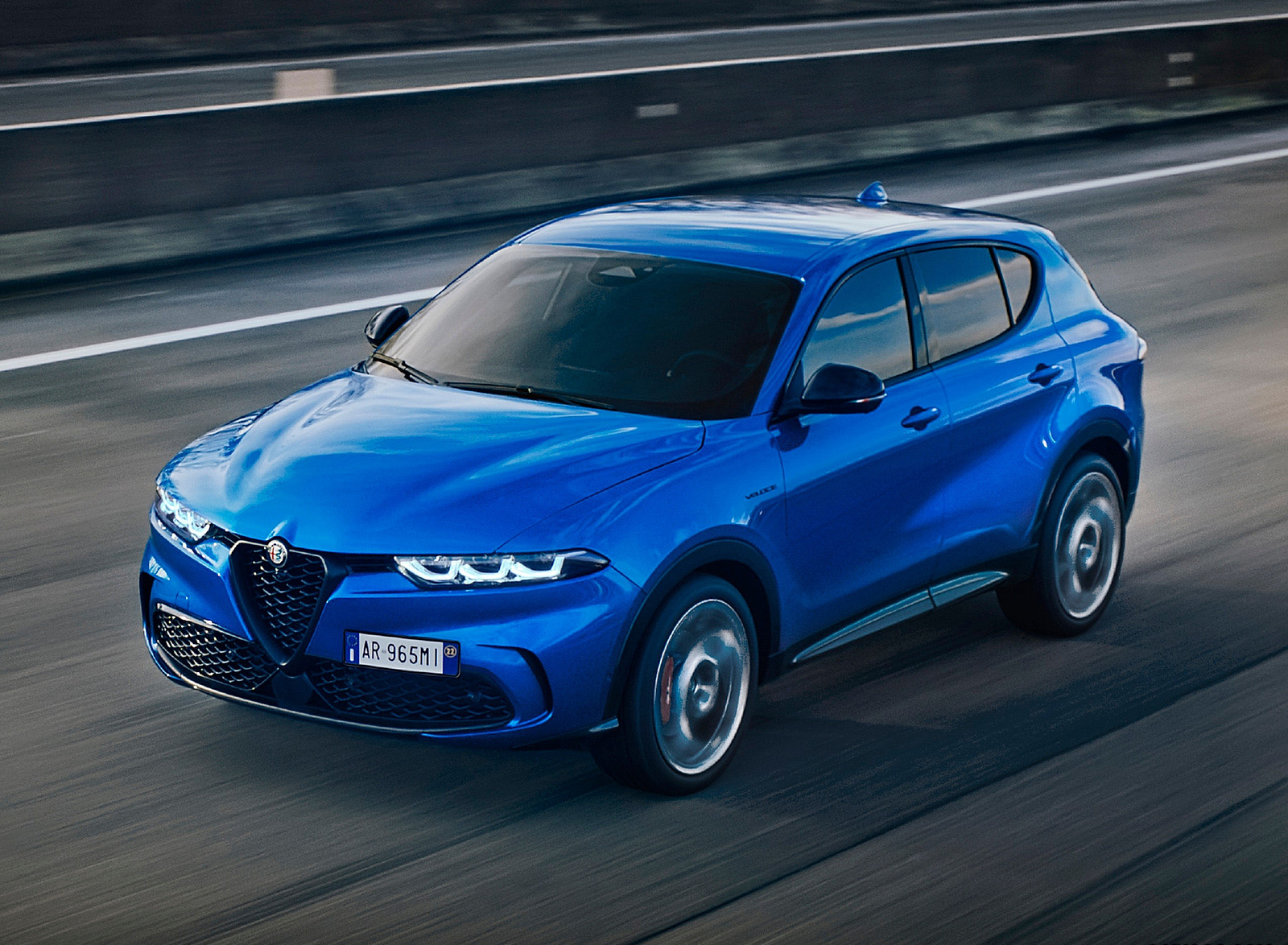 2023 Alfa Romeo Tonale Front Three-Quarter Wallpapers (1)
