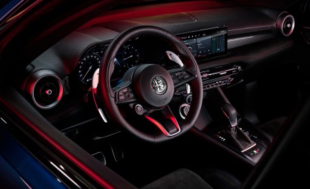 2023 Alfa Romeo Tonale Interior Wallpapers 450x275 (17)