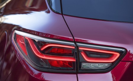 2023 Chevrolet Blazer RS Tail Light Wallpapers 450x275 (9)