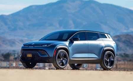 2023 Fisker Ocean (Color: Big Sur Blue) Front Three-Quarter Wallpapers 450x275 (4)