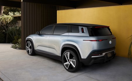 2023 Fisker Ocean Rear Three-Quarter Wallpapers 450x275 (13)