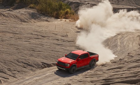 2023 Ford Ranger Raptor (EU-Spec) Off-Road Wallpapers 450x275 (4)