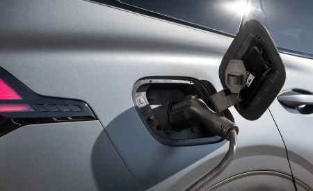 2023 Kia Sportage PHEV Charging Connector Wallpapers 450x275 (21)