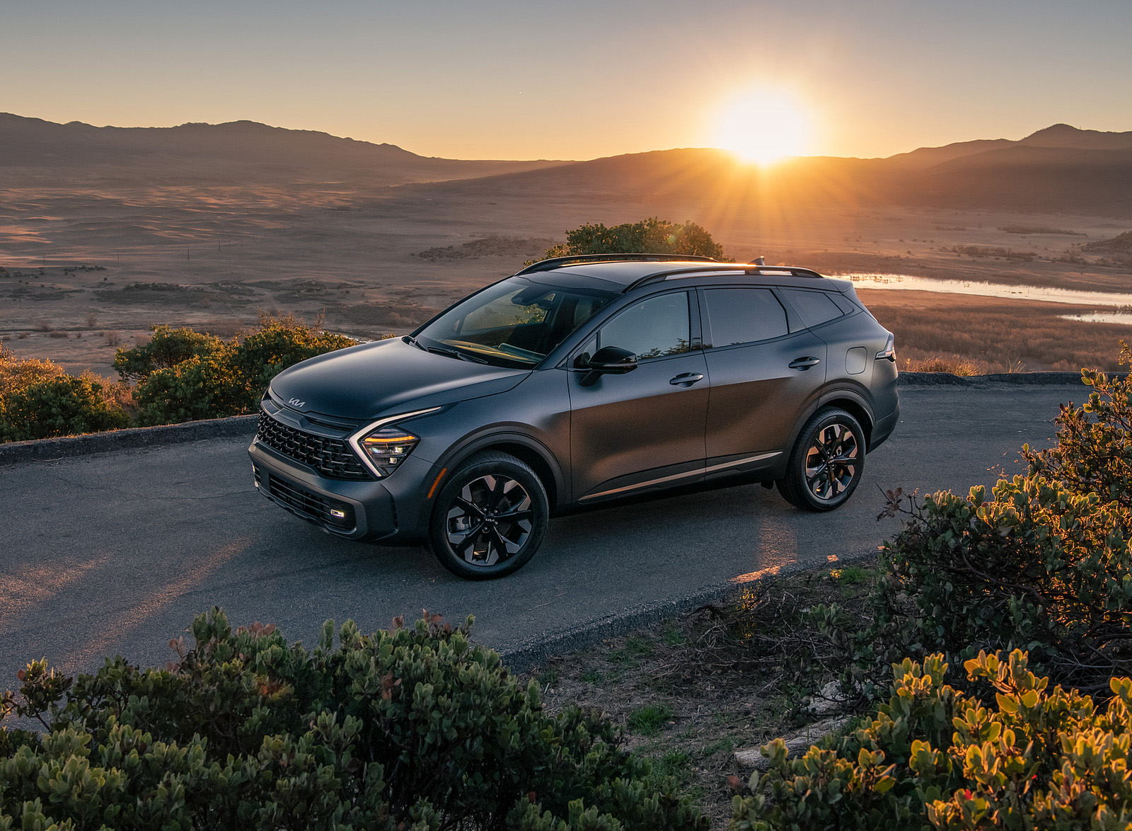 2023 Kia Sportage PHEV Front Three-Quarter Wallpapers (11)