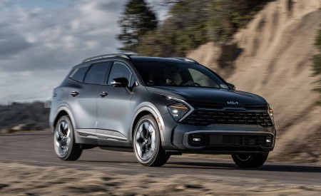 2023 Kia Sportage PHEV Front Three-Quarter Wallpapers 450x275 (5)