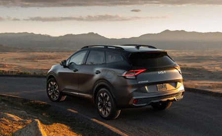 2023 Kia Sportage PHEV Rear Three-Quarter Wallpapers 450x275 (10)